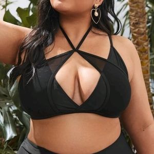 Plus Mesh Panel Halter Bikini top 1X